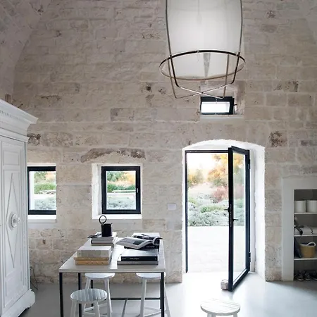 Casale Con Cipresso * 卡洛维诺