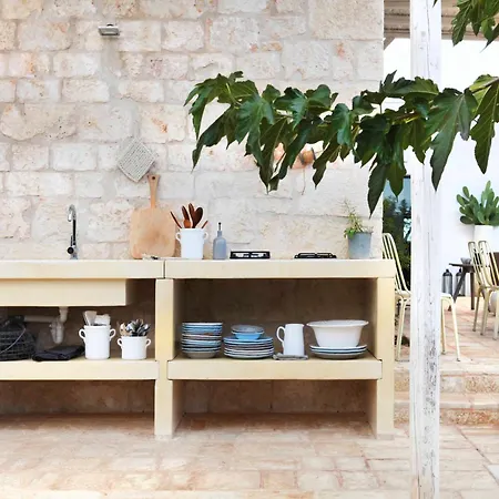 Casale Con Cipresso